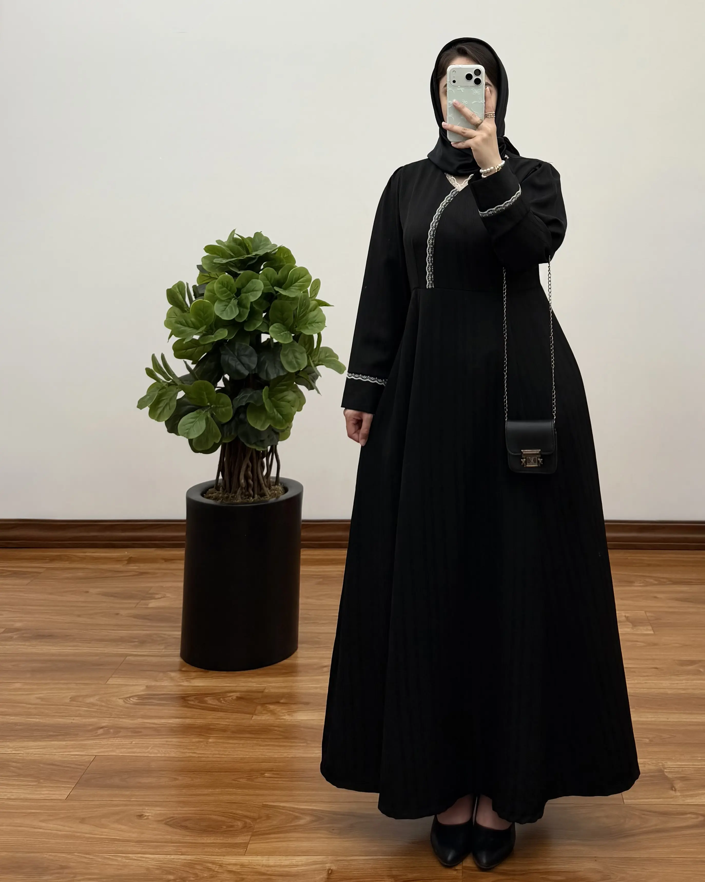 مانتو زنانه سوپرکلوش مدل دلاریس (ویژه محرم)